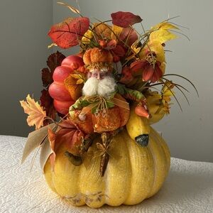 Mark Roberts Pumpkin Gourd Fairy Fall Bouquet Botanical Decor Limited Edition